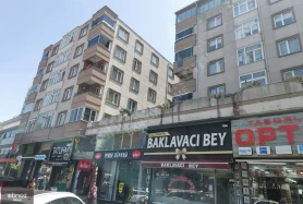 Çekmeköy Sultan Çiftliği'nde 2 Katlı Satılık Dükkan