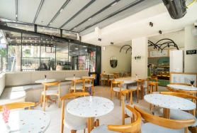 Bornova Küçükpark Devren Kiralık 70 m2 Cafe