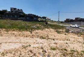 ARNAVUTKÖY BOLLUCADA İMARA AÇIK VİLLA ARSASI